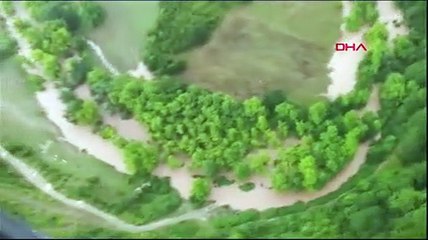 İstanbul'da sel! Mahsur kalan 2 kişi helikopterle kurtarıldı