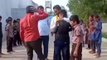 मुजफ्फरपुर: शिक्षक के विदाई पर आखिर क्यों फूट-फूट कर रोए बच्चें, देखिए वायरल वीडियो