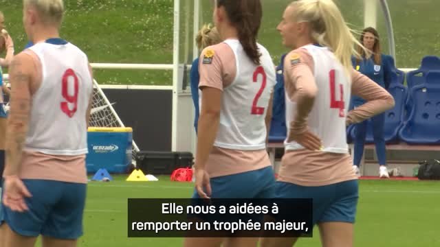 Angleterre - Ellen White dithyrambique sur Sarina Wiegman