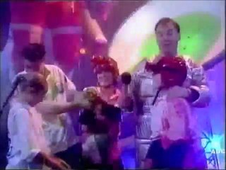 Celebrity Double Dare UK 1991 Obstacle Course Run 1