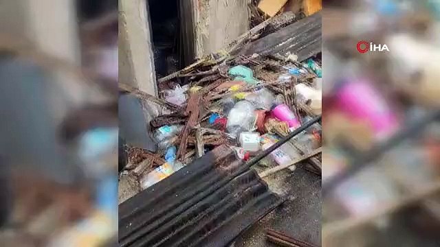 Samsun'da 3 Katlı Bir Binanın Çatı Katında Çıkan Yangın Paniğe Yol Açtı