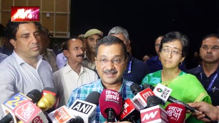 दिल्ली के सीएम केजरीवाल ने आईआईटी और नीट के छात्रों से की मुलाकात, बढ़ाया हौसला