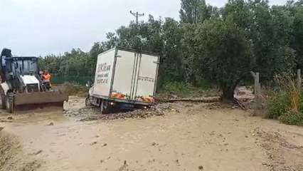 Bursa’da sağanak etkili oldu