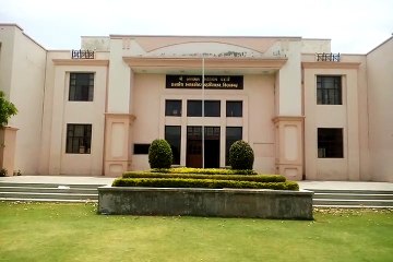 बी. कॉम में अभी भी 416 सीटें खाली