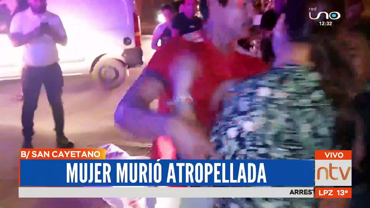 Una mujer muere tras ser atropellada cuando sac...
