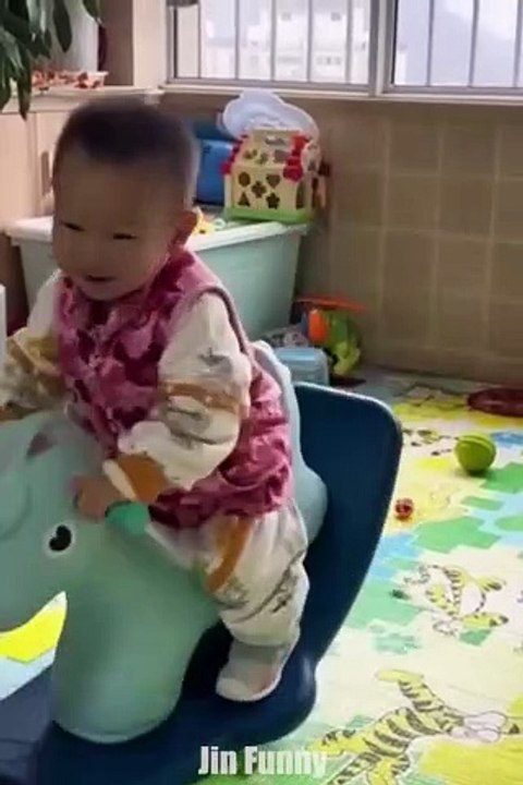 AWW NEW FUNNY - What Are They Eating  Funny Videos 38