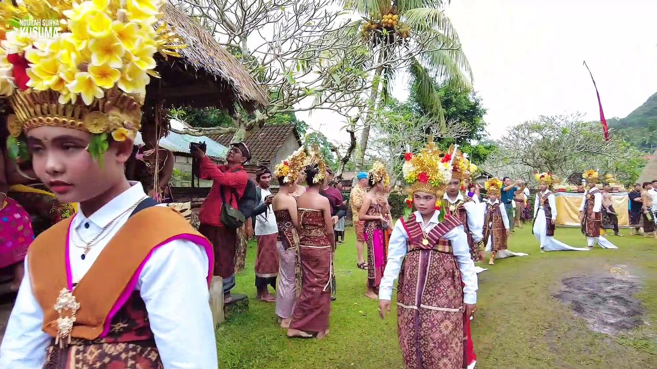 Tradisi Unik Desa Adat Tenganan Dauh Tukad Karangasem Bali