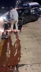 Vehículo chocó en un viaducto y después es impactado por otro motorizado que intentaba pasar