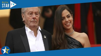 “Merci d’être là pour ton maître” : Anouchka Delon sort du silence et rend hommage à Loubo, le chien