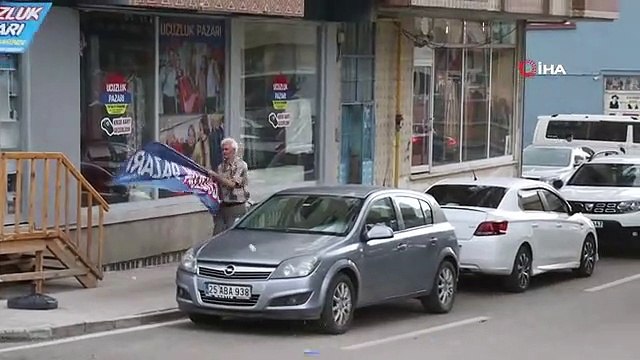 Oltu'da Şiddetli Yağış Sonrası Cadde ve Yollar Sular Altında Kaldı