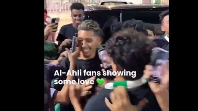 Roberto Firmino MOBBED By Excited Soccer Fans As Arrives in Saudi Arabia After Legend Joined Al-Ahli