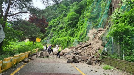 낙석으로 남원 지리산 인근 도로 이틀째 통제...내일 안전진단 / YTN