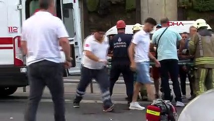 Kağıthane TEM Otoyolu'nda Zincirleme Kaza: 2 Yaralı