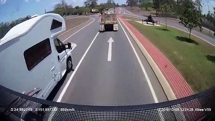 A Campervan tried to overtake a truck what happened next