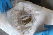 Tuz yükü beyan edilen TIR'da, 49 kilo eroin ele geçirildi