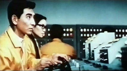 Godzilla und die Monster aus dem All (1968) - Rodan zerstört Moskau!