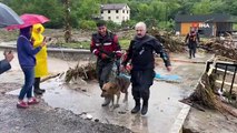 Bartın'da dere yatakları taştı ev ve iş yerleri su altında kaldı