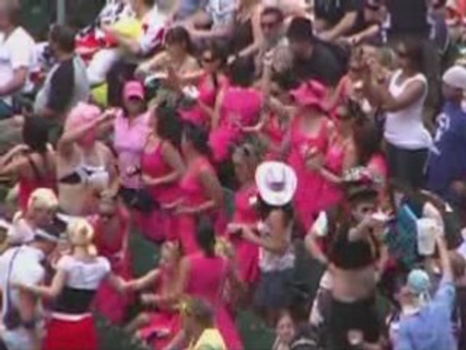 Stand up if you love Hong Kong!