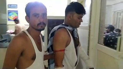 अच्छी बजरी मांगने का गुनाह: कार्मिकों ने तोड़ दिए चालक के दोनों हाथ