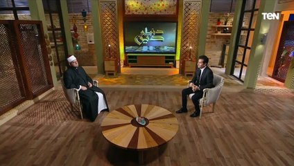 محمد محفوظ يبكي على الهواء خلال مقدمة الحلقة بسبب وفاة والده