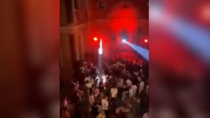 İzmir'deki Aziz Vukolos Kilisesi'nde düzenlenen partiye Yunanistan tepki gösterdi: Kınıyoruz