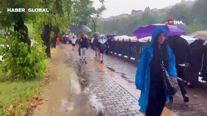 Zonguldak'ta sel asma köprüyü yıktı geçti!