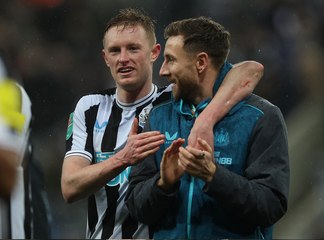 نيوكاسل يجدد لدوميت وكاريوس