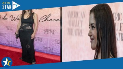 Katie Holmes ultra lookée : sa robe crochet noire fait sensation