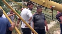 Exemple de solidarité des agriculteurs d'Amasya： Ils ont couru contre la montre pour récupérer un camion d'orge sur la route.
