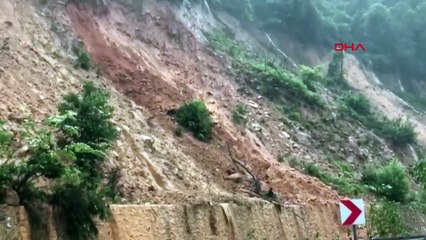 Zonguldak'ta sağanak; dereler taştı, heyelan oldu