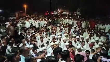रात को कलक्टर कार्यालय घेराव को निकले, पुलिस ने रोका