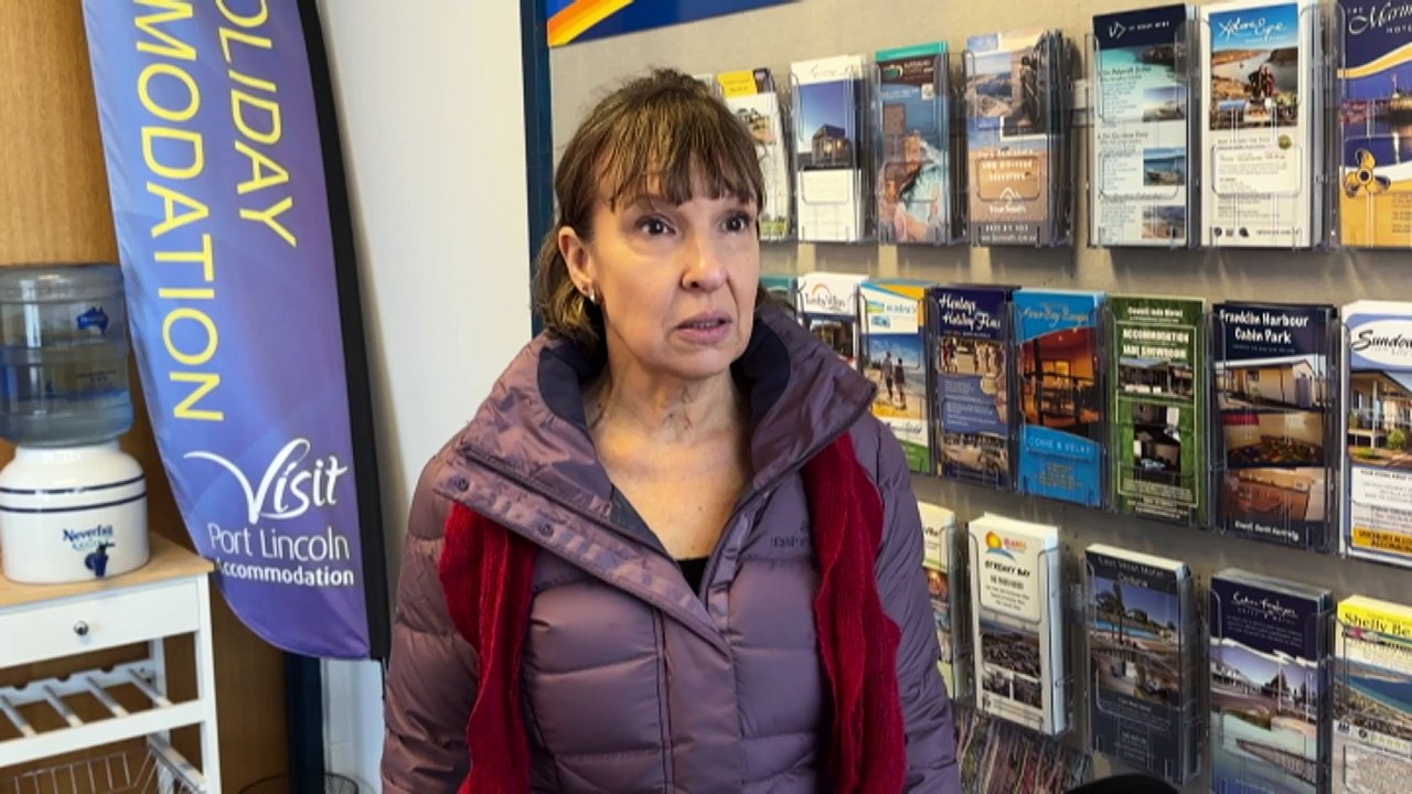 Tourism industry struggling as people tighten belts