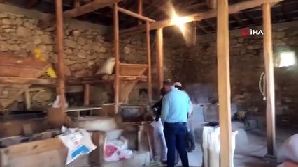 Asırlık değirmenin taşları beş kuşaktır dönüyor