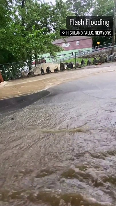 Tempestade em Highland Falls, estado de Nova Iorque