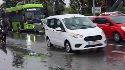 Samsun'da Sağanak Yağış Etkili Oldu