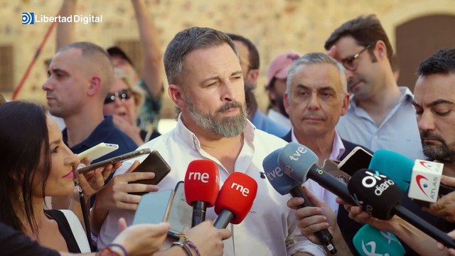 Abascal afirma que los votos de Sánchez serán violadores, pederastas, Txapote y Mohamed
