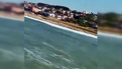 Arnavutköy'de yasak dinlemediler, denize girdiler