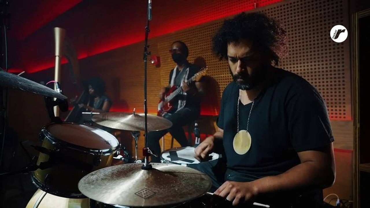 Makaya McCraven - Live in studio