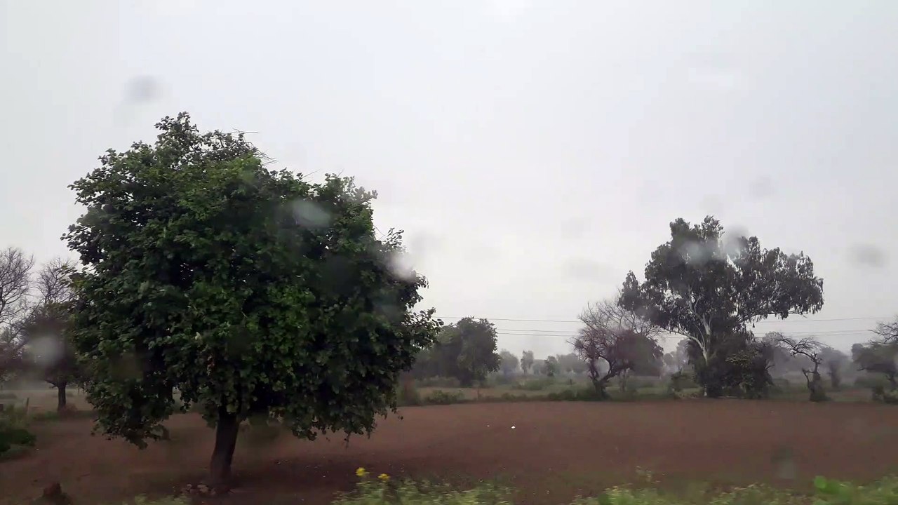 Barsaat ke din aaye