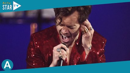 VIDEO Harry Styles blessé en plein concert, le chanteur ciblé par un fan !