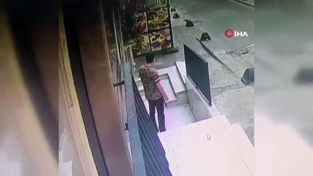 C'est comme un film ! Voici comment des commerçants serviables ont aidé le voleur qui avait du mal à transporter la télévision