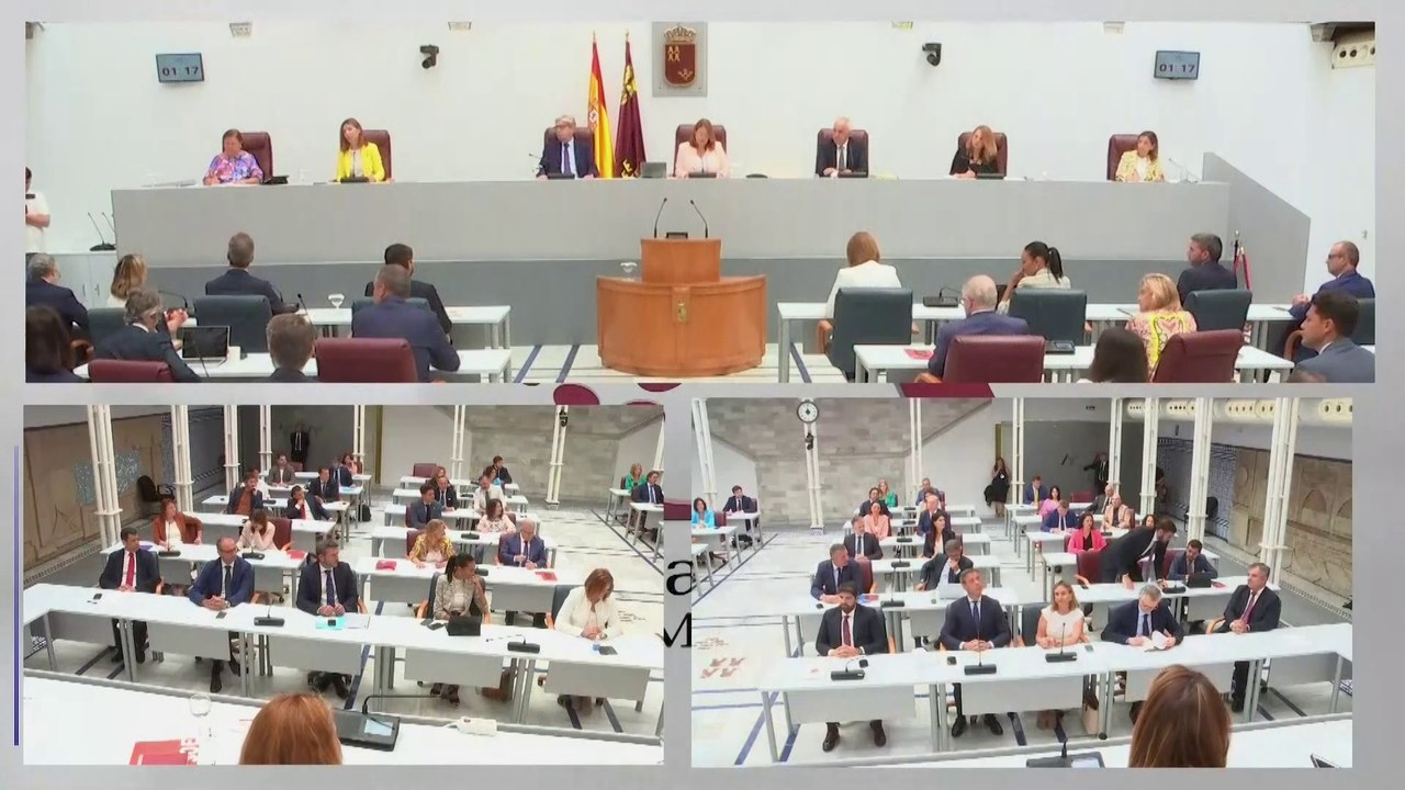 Vox vota no y fracasa la investidura de López Miras