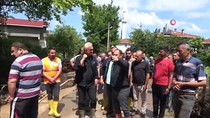 Vali Çakır: 4 mahallemizde irili ufaklı 100'den fazla binamız selden etkilendi