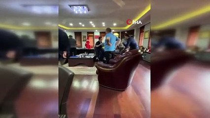 Sapanca Belediye Başkanının makam odasında silahlı saldırı