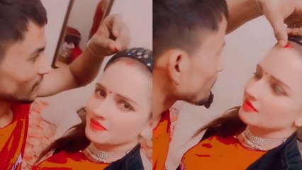 VIDEO: पाकिस्तानी लड़की बनी हिंदू बहू, मांग भरने का वीडियो हुआ वायरल तो लोग बोले- 'ये औरत...'