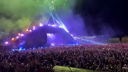 Ertuğrul Özkök: Dün akşam Balıkesir'de Hande Yener konserinin iptal edildiği dakikalarda Doğubayazıt'ta neler gördüm?