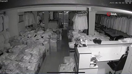 Un voleur en fuite surpris en train de voler à de nombreuses adresses à Istanbul