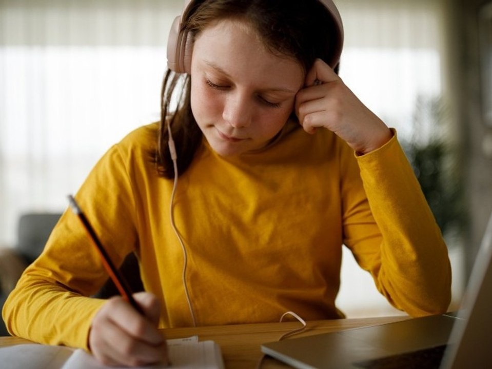 Neue Studie: Wie Musik beim Mathelernen hilft