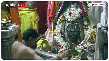 Mahakal Bhasm Aarti- सावन का पहला सोमवार भगवान महाकाल की भव्य भस्म आरती से शुरू, जनसैलाब उमड़ा