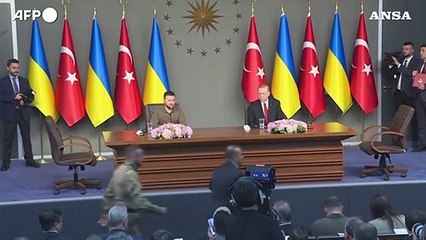 Zelensky vede Erdogan e insiste su ingresso nella Nato